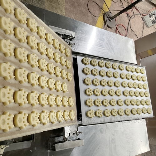 創(chuàng)新融合 全自動餅干果醬澆注機與餅干成型果醬連體機在酒類經(jīng)營中的多元化應用